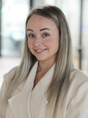 Chantal van den Broek